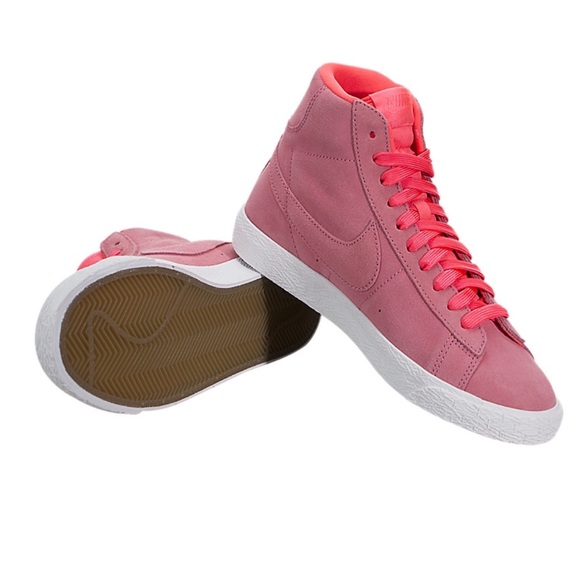 NWOB 💖NIKE BLAZER SIZES 5 & 7 YOUTH - Picture 2 of 8